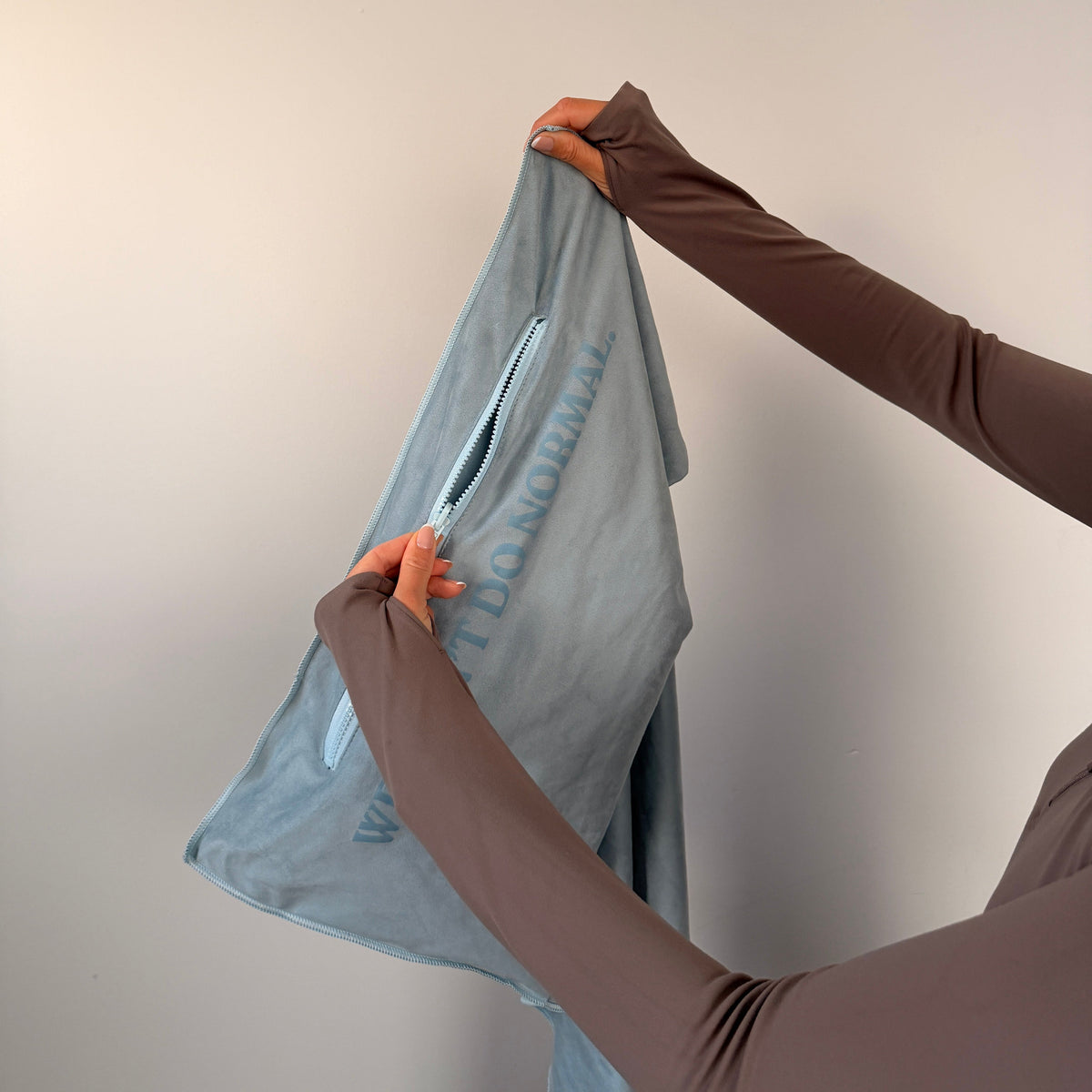 The Grab Towel 2.0 - Baby Blue