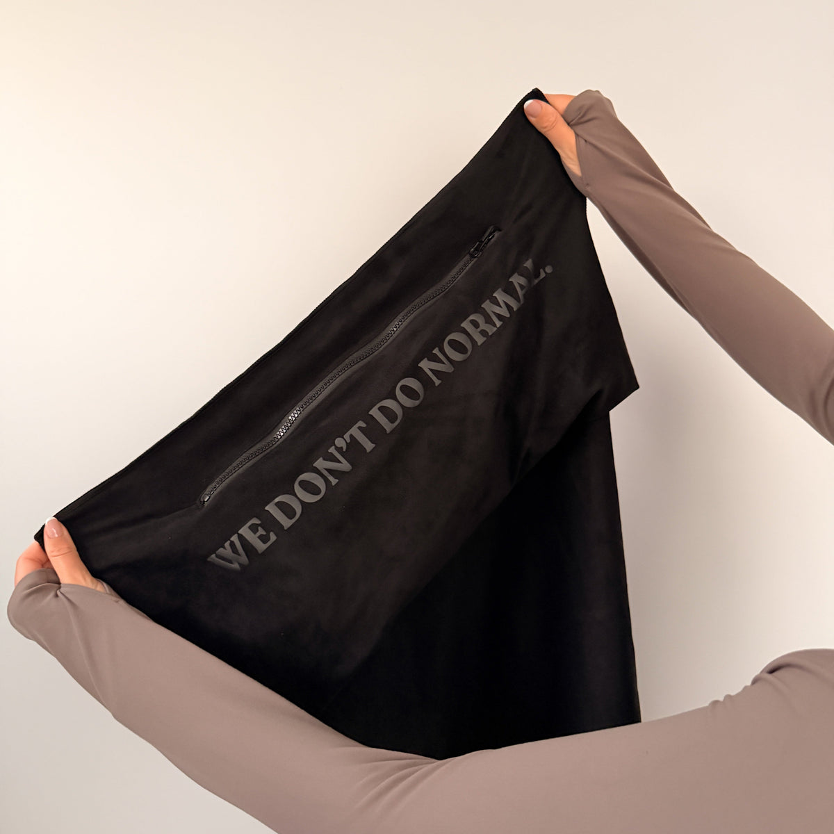 The Grab Towel 2.0 - Black