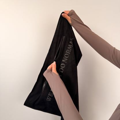 The Grab Towel 2.0 - Black