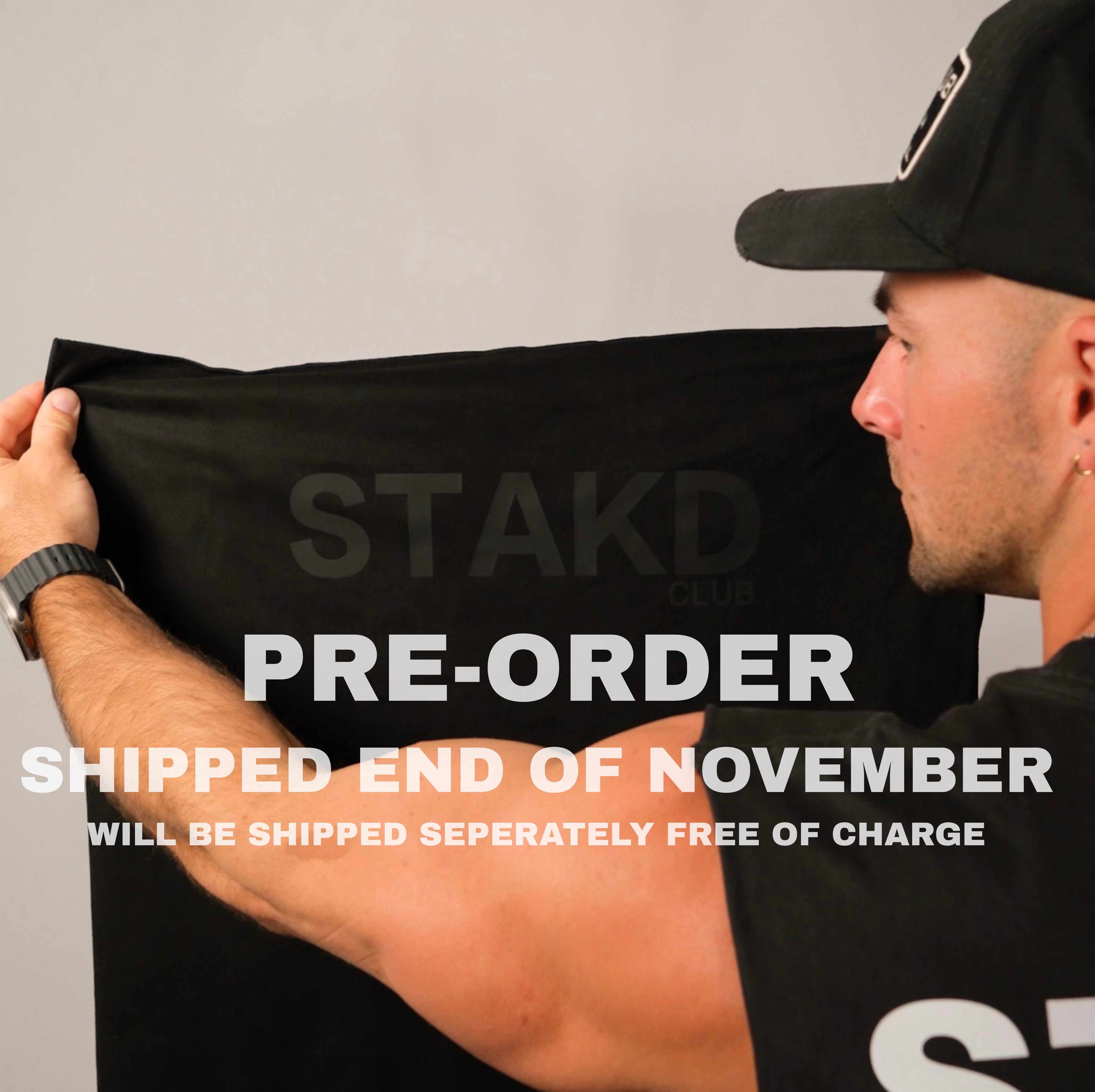 THE BLACK GRAB TOWEL STAKD CLUB